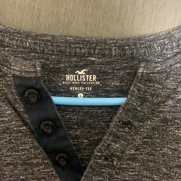 Men’s Hollister Shirt - Picture 2 of 3
